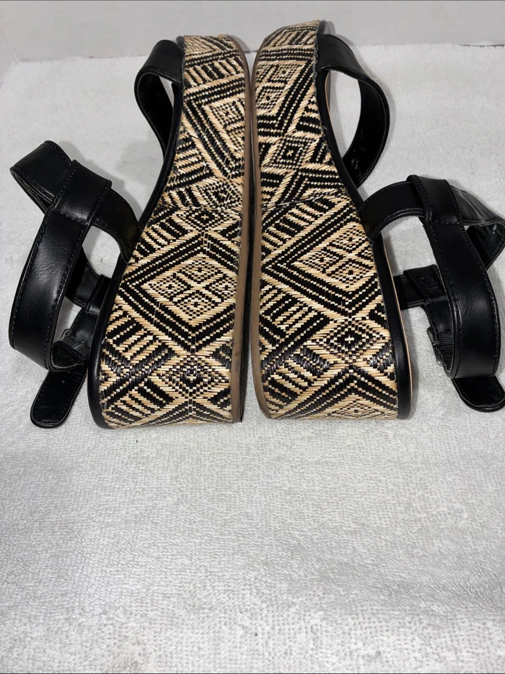 Dolce Vita x Target| Black Wedge Sandals with Patterned Platform size 9.5